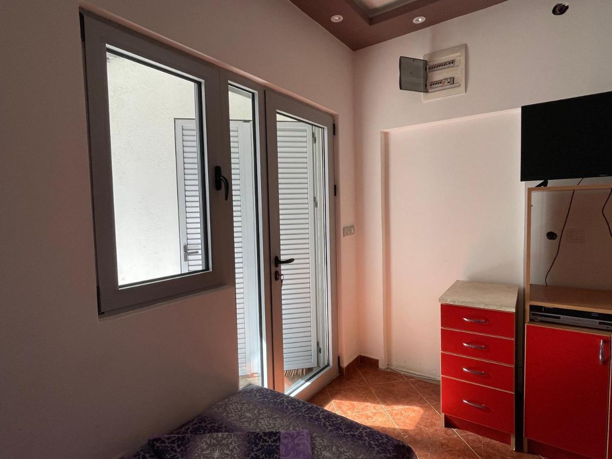 Apartments Zevs Budva Exterior photo